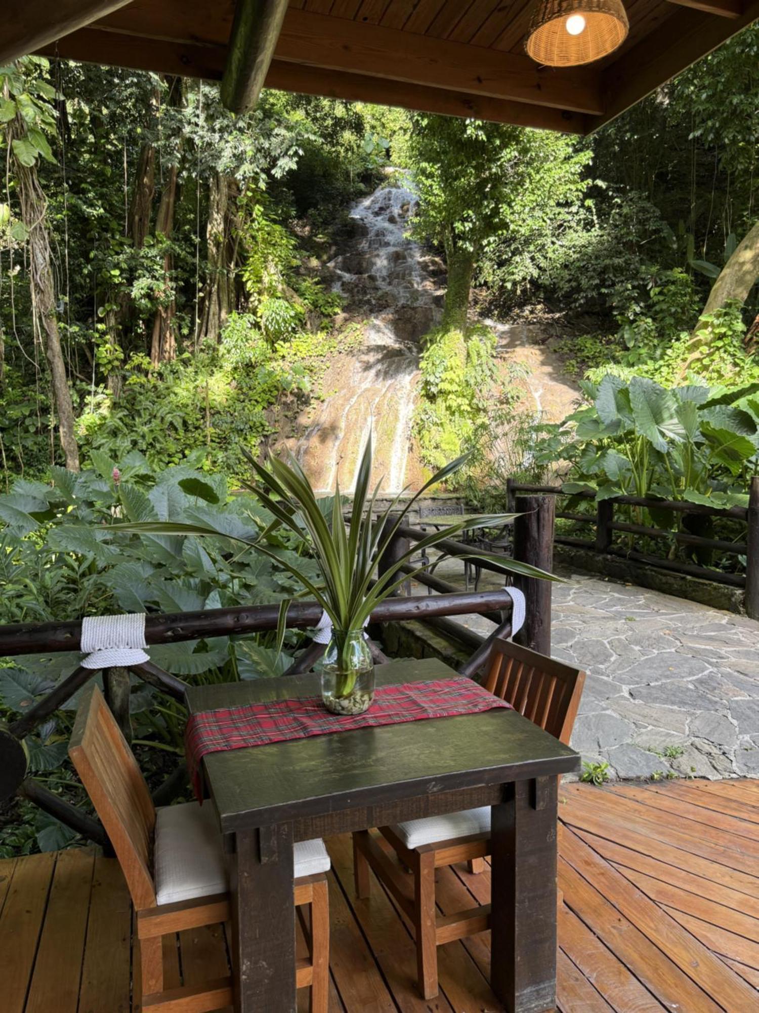 Platon Ecolodge Barahona Екстериор снимка
